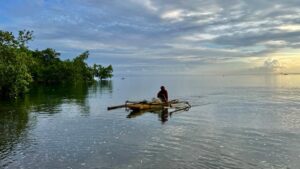  Bamboo-Boating-in-Ban-Gioc-Waterfall